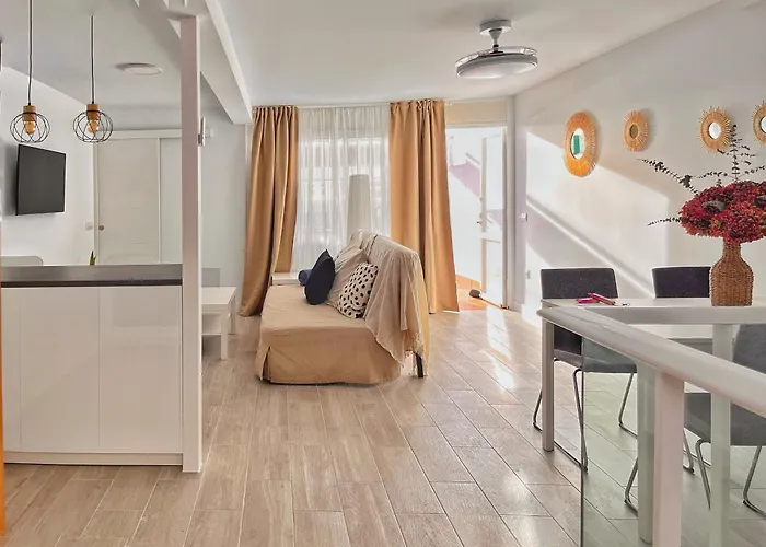 Sunset By The Sea - Modern With Ocean Views *